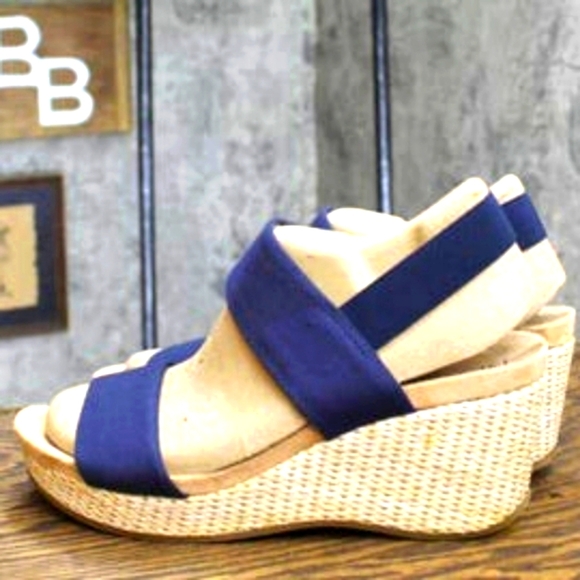 NWT Life Stride Delta wedge Sandal Womens 7M Blue Cross Blue - Picture 2 of 3